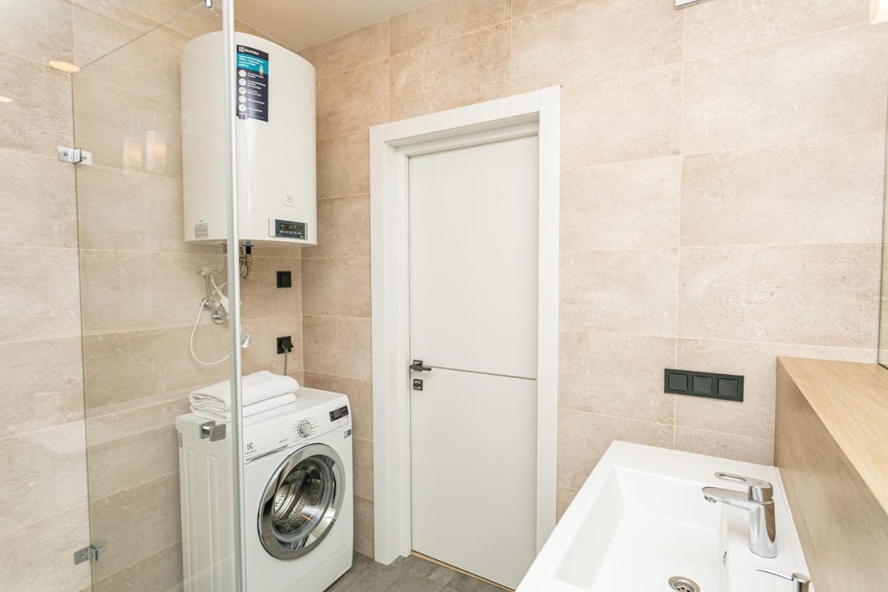 Petrovdom 190-199-216 In Spacious Apartments At Rc New York Concept House Kyiv Exterior photo
